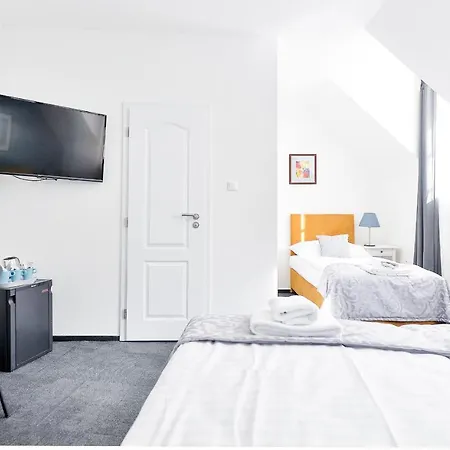 Hotel Bluebell 3*