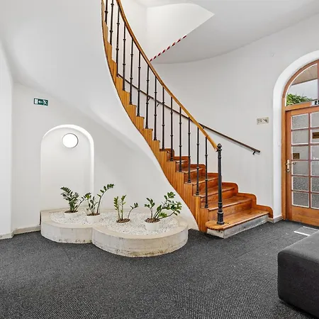 Bluebell Hotel Bratislava