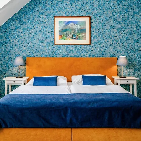 Bluebell Отель 3*