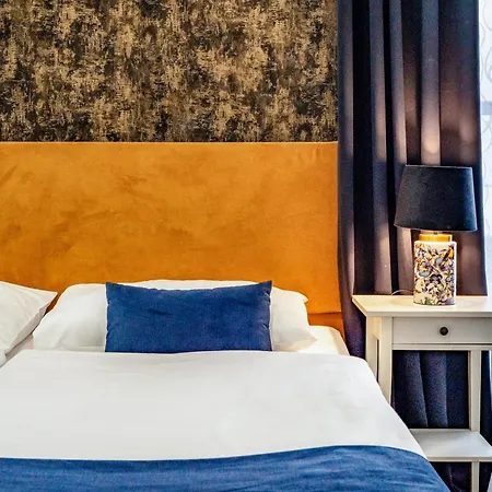 Отель Bluebell 3*