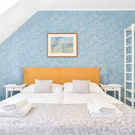 Hotel Bluebell 3*