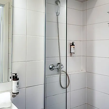 Hotel Bluebell 3*