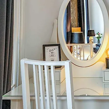 Bluebell 3* Pressburg