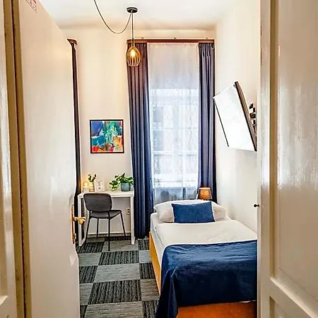 Bluebell Hotel