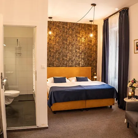 Bluebell Hotel 3*